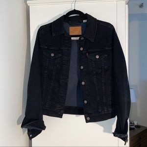Levi’s Black Denim Jacket Women’s Sz Medium